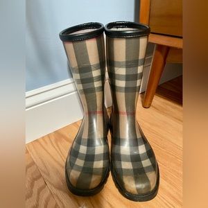 Burberry rain boots, size 39